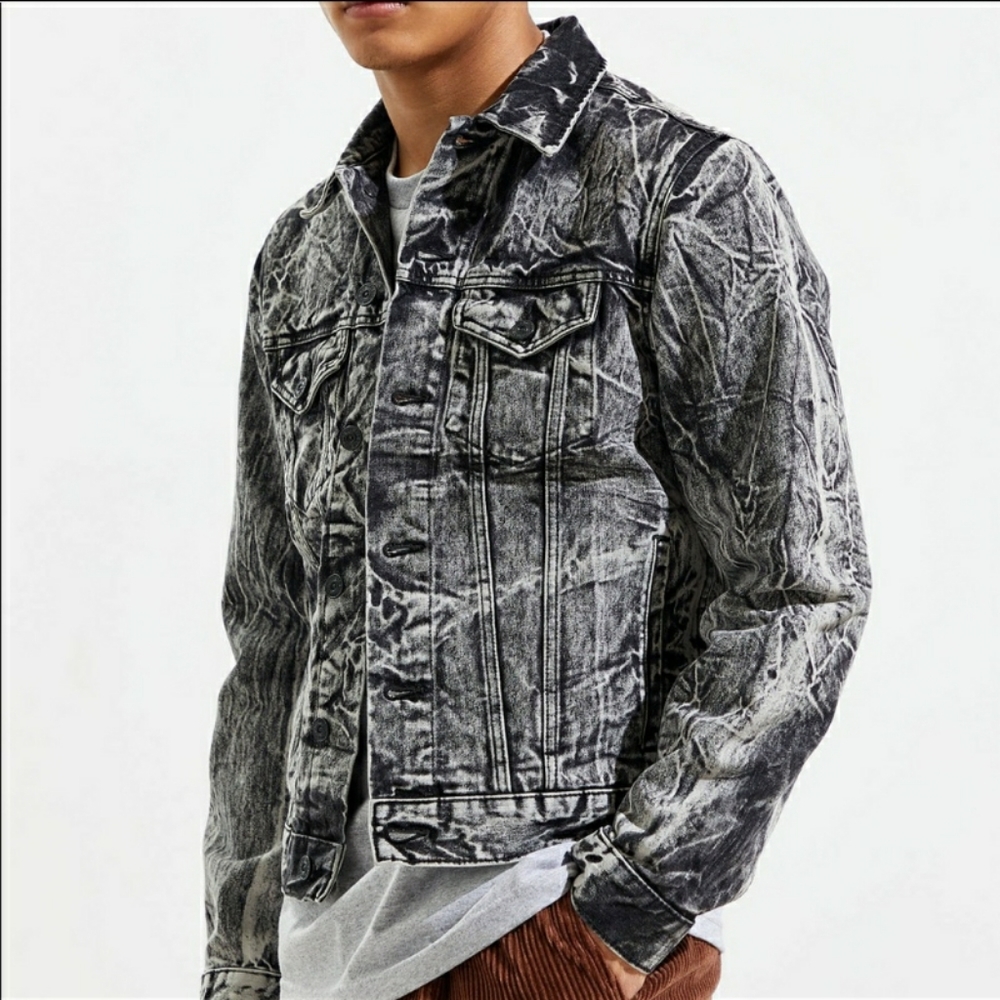 New w/Tags BDG Denim Trucker Jacket From Urban Outfitters - Picture 12 of 13